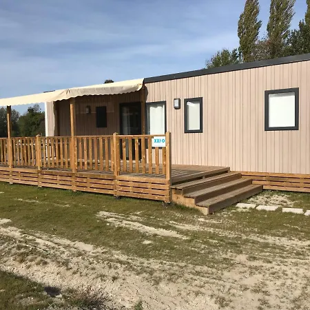 Camping Mobil Xxl 2- Domaine De La Roselière